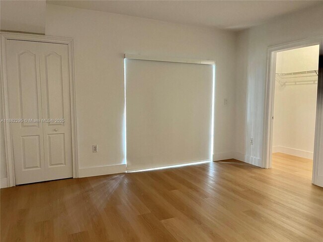 Building Photo - 120 Douglas Rd