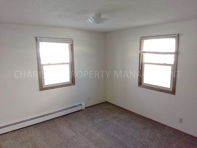 Building Photo - 3604 S Cathy Ave