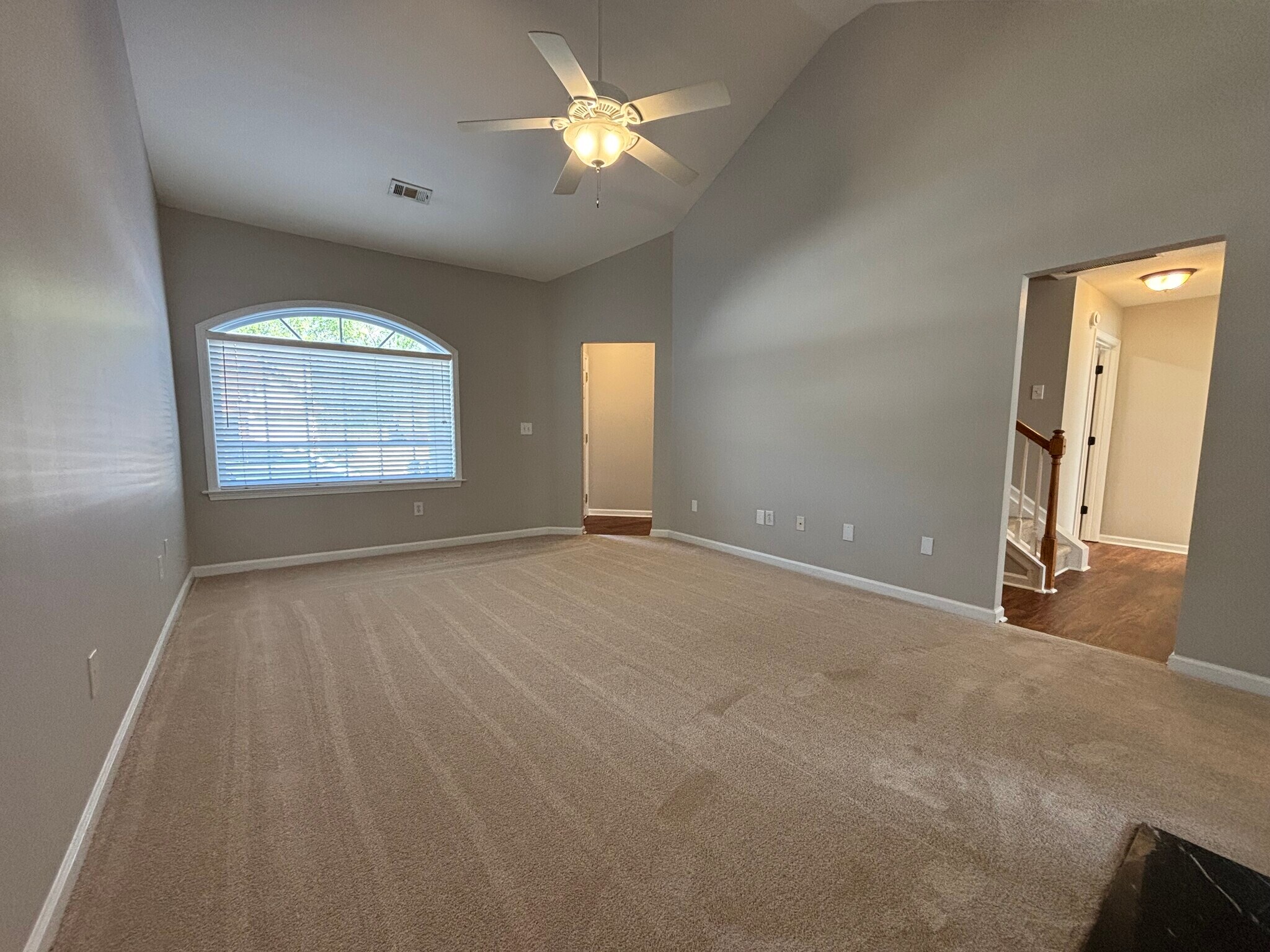 Building Photo - 808 Woodsford Dr