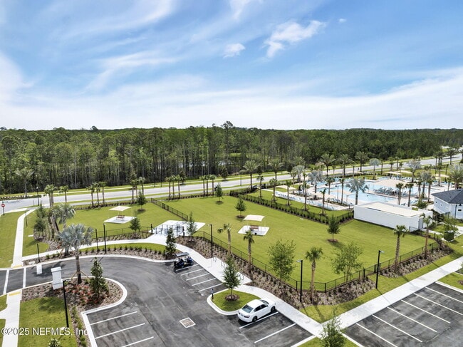 Building Photo - 299 Blue Hampton Dr