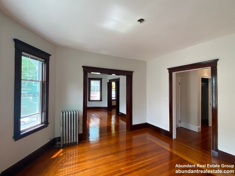 Building Photo - 62 Liberty Ave