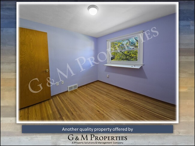 Building Photo - Rare 3/4 Bedroom in Gates/Chili School Dis...