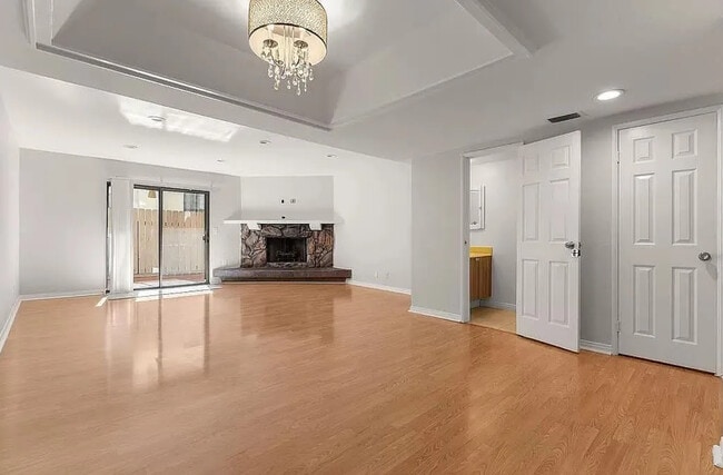Primary Photo - 227 N Belmont St