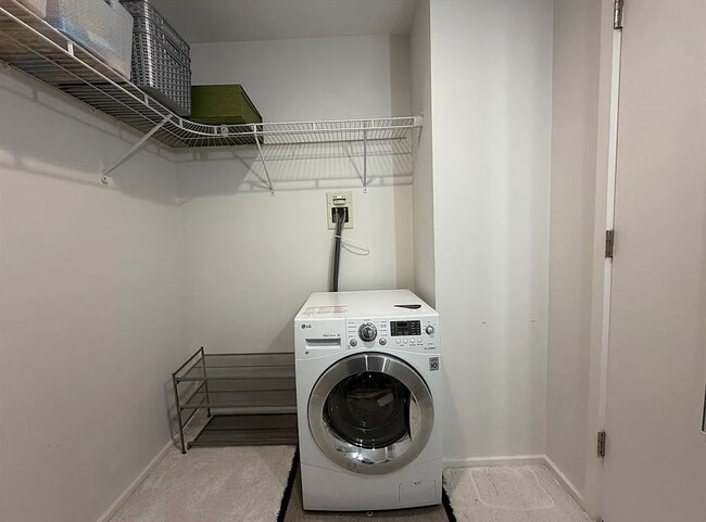 Building Photo - 1 Earhart St