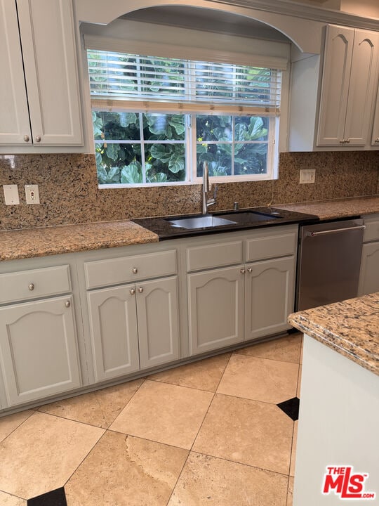 Building Photo - 153 N Hamilton Dr