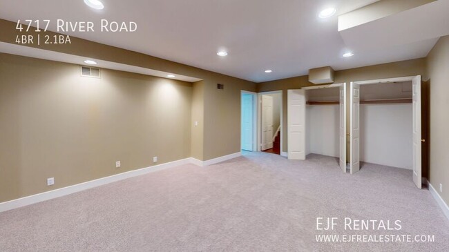 Building Photo - Bethesda/Friendship Heights Four Bedroom I...