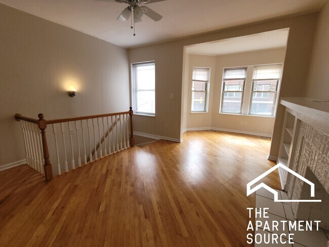 Building Photo - 7509 N Greenview Ave