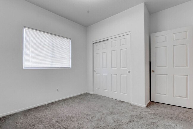 Building Photo - 1846 Scimitar Dr