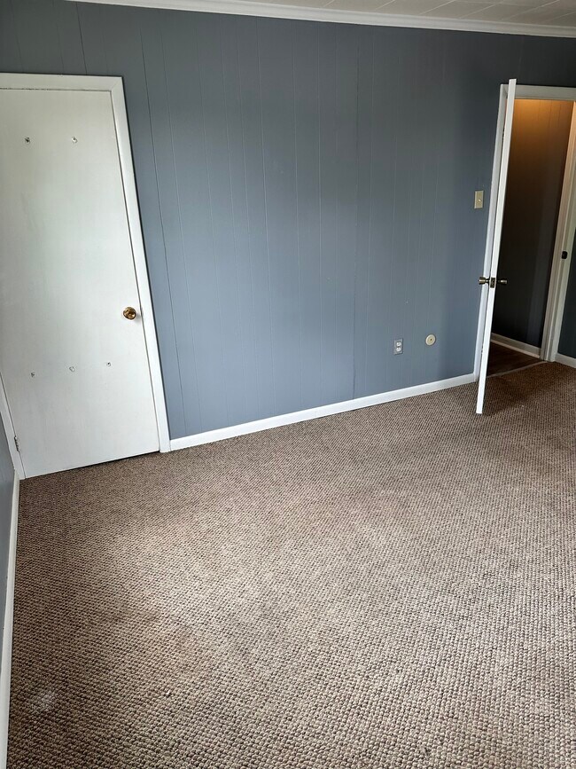 Building Photo - 1024 Farber Ct