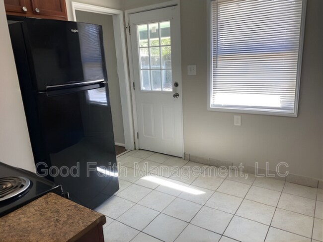 Building Photo - 2280 Darlington Dr