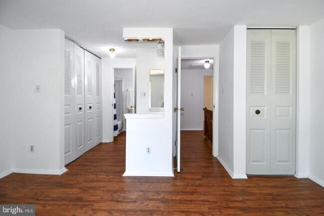 Building Photo - 8335 Windfall Rd