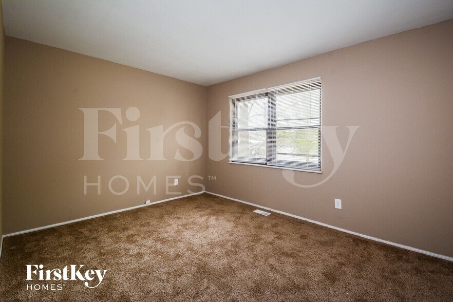 Building Photo - 5707 Hidden Cove Ln