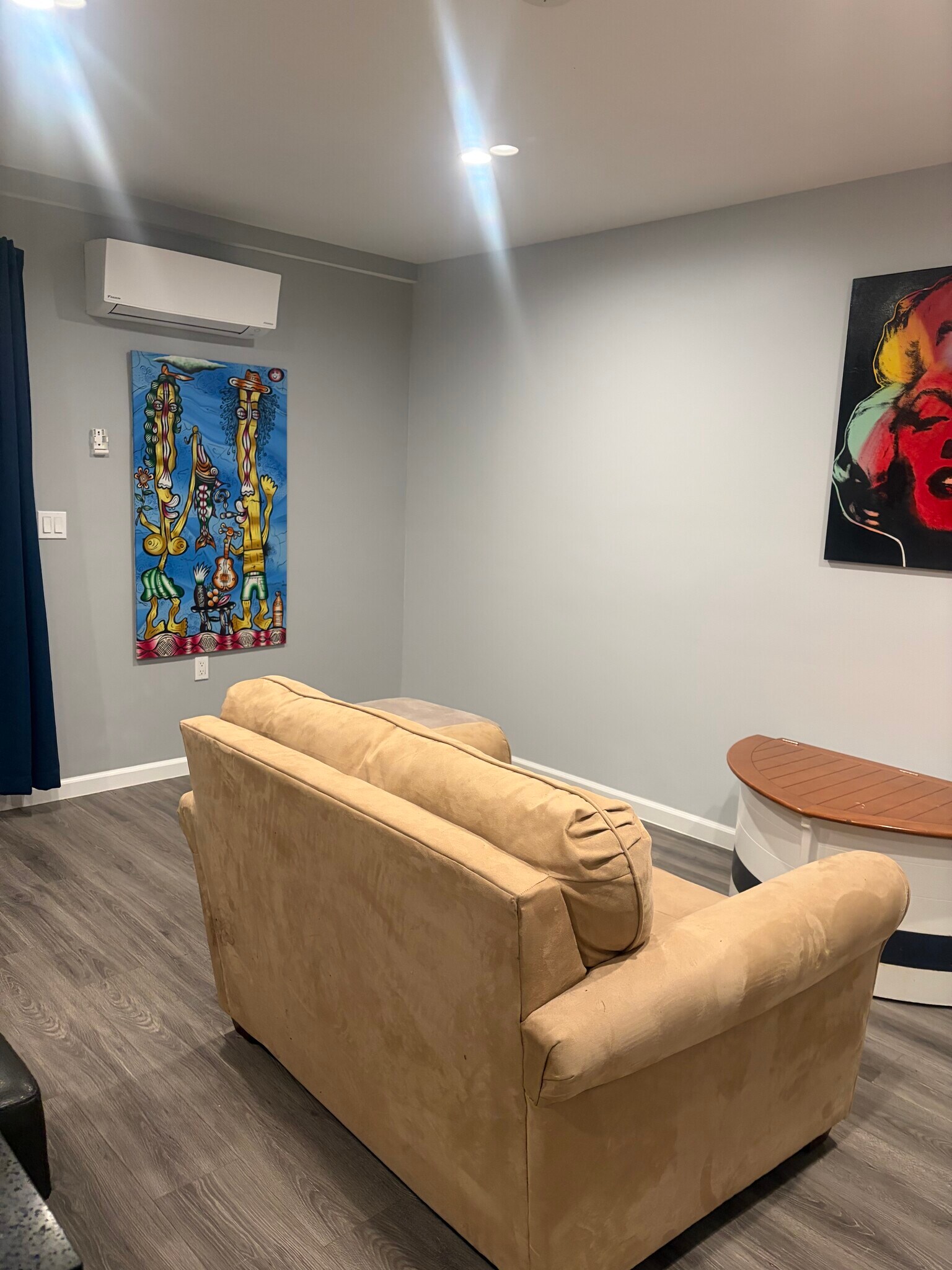 Living Room - 433 S Fairview St