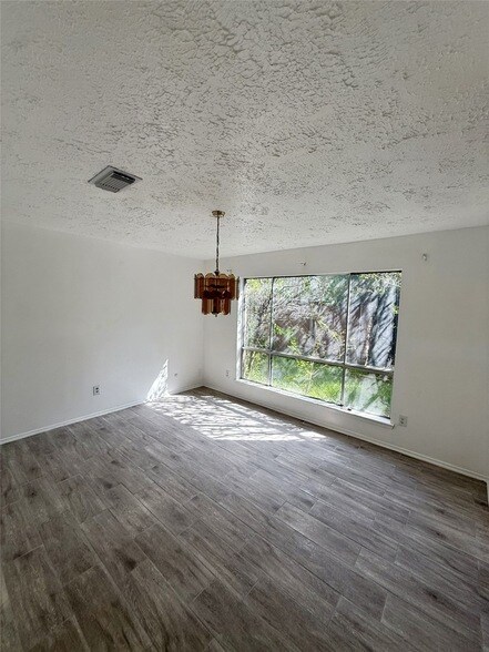 Building Photo - 8342 Silvan Wind Ln