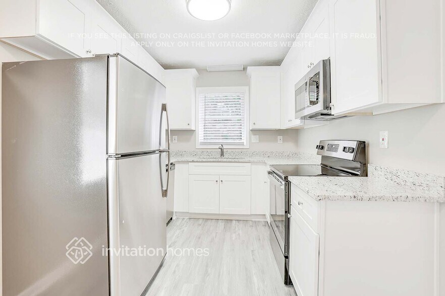 Building Photo - 2384 Tiffany Pl
