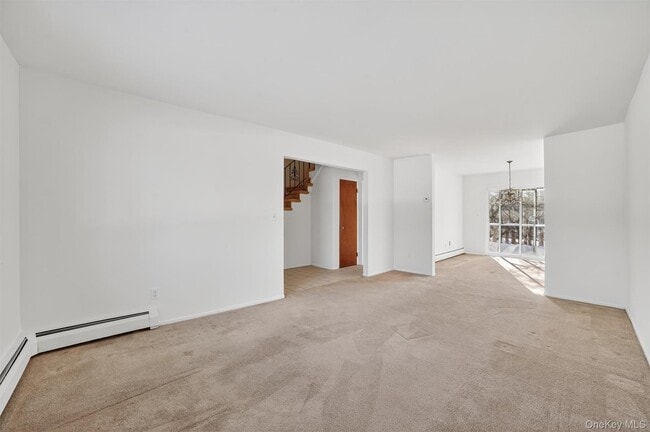 Building Photo - 126 Coachlight Square