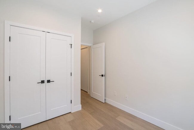 Building Photo - 2147 N Franklin St