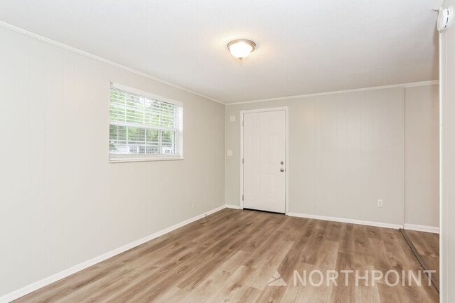 Building Photo - 10539 Gailwood Cir E