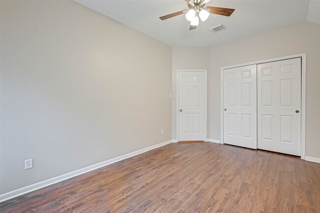 Building Photo - 2224 Palm Lagoon Dr