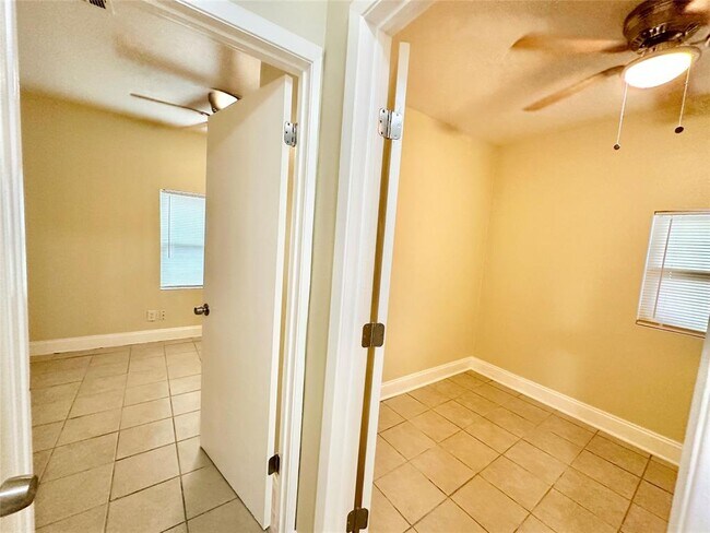 Building Photo - 5206 Regency Cove