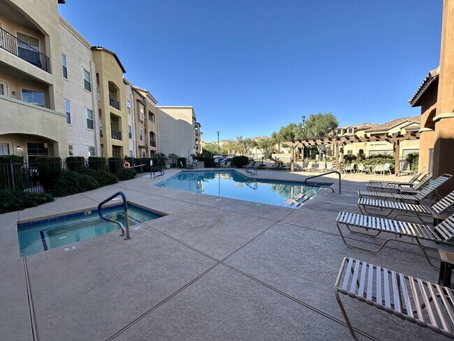 Building Photo - 14575 W Mountain View Blvd