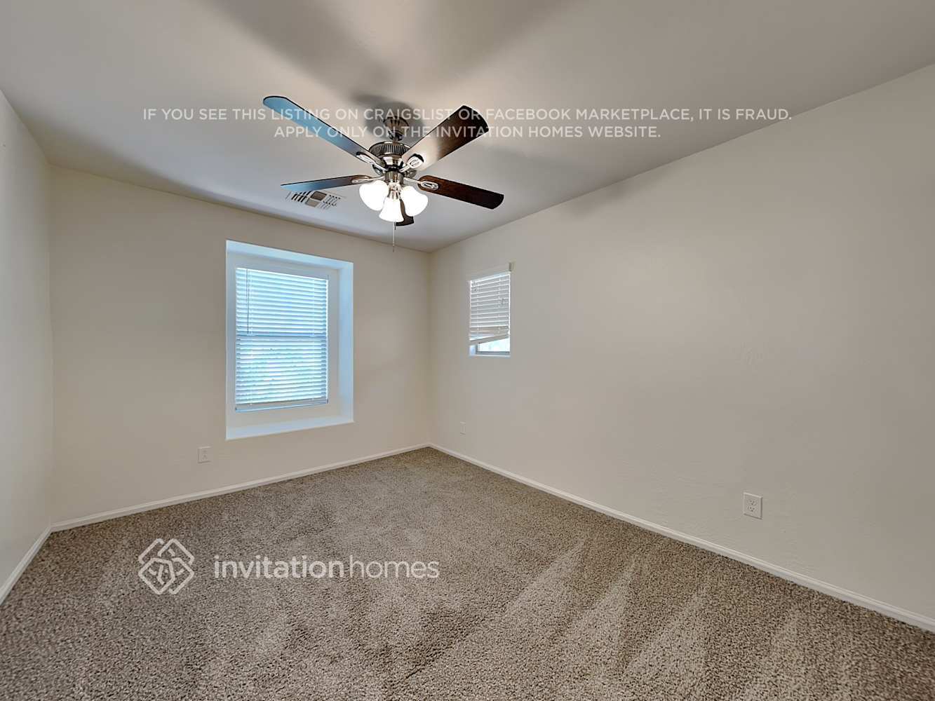 Building Photo - 1070 S Deerfield Ln