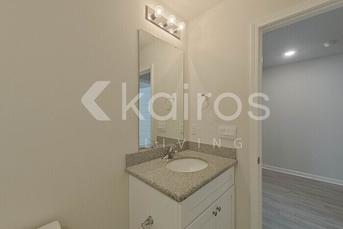 Building Photo - 4702 Malay Cir