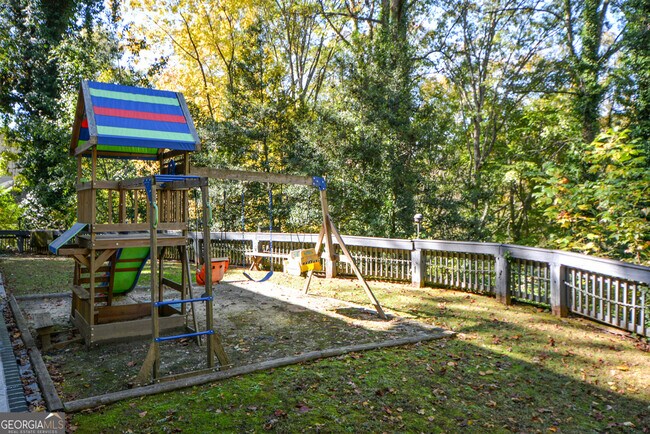 Building Photo - 2704 Margaret Mitchell Dr NW