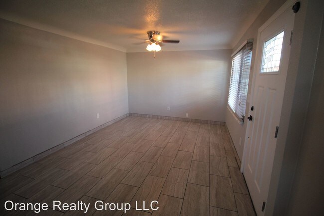 Building Photo - 420 S Maryland Pkwy