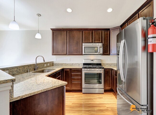 Building Photo - 6214 Ophir Dr