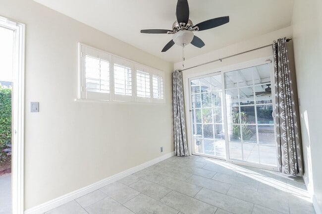 Building Photo - Beautiful single family house for rent