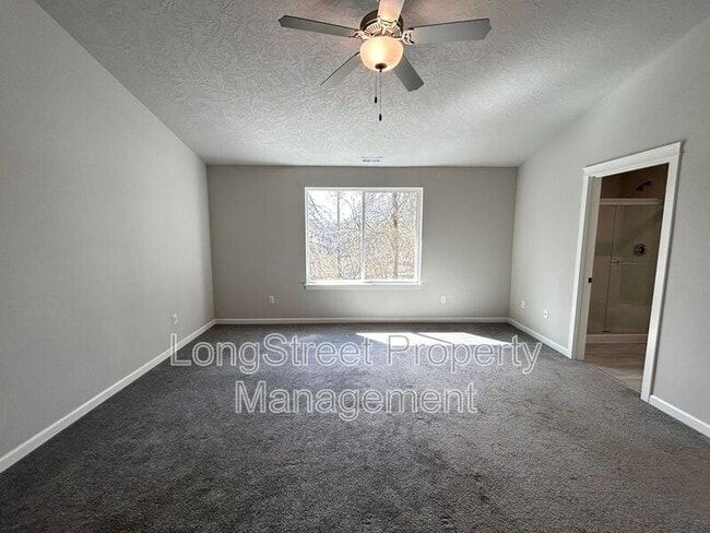 Building Photo - 7237 SE Berg Dr