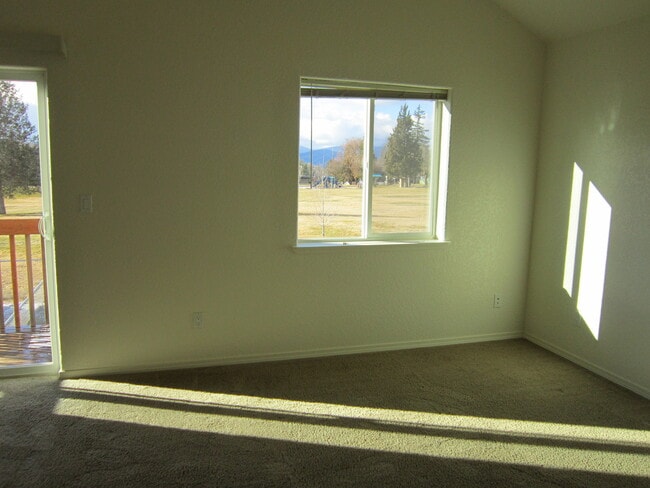 Building Photo - 1714 Lancaster Ave