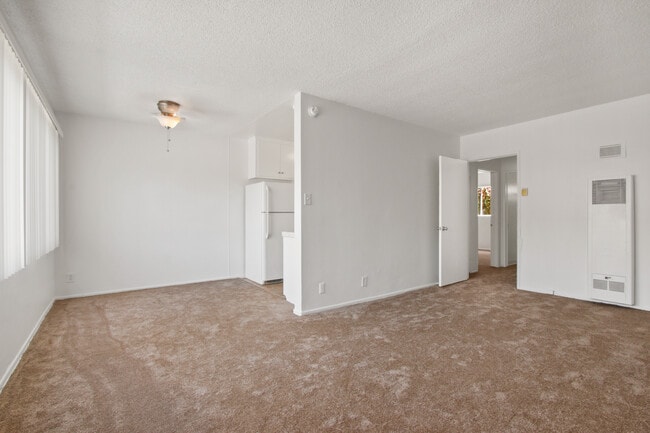 Building Photo - 10250 Palms Blvd.