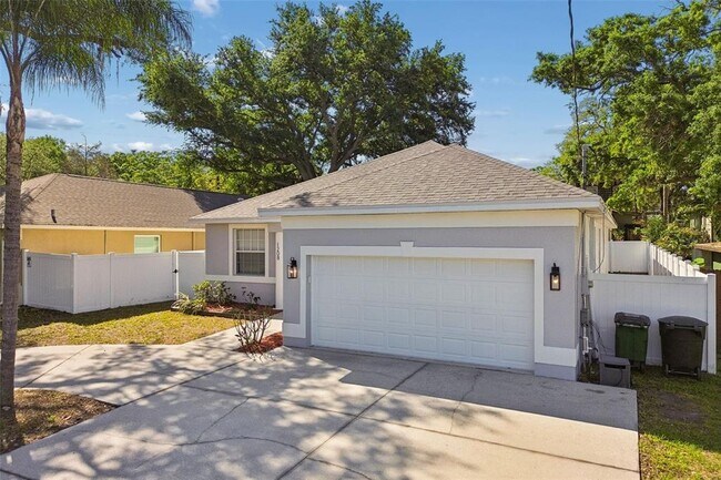 Building Photo - 1208 DR Martin Luther King JR Street North