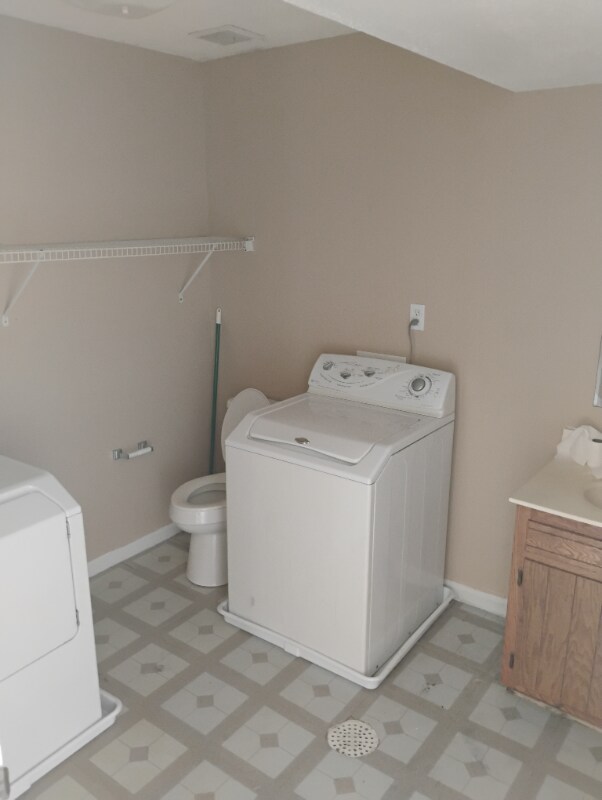 Building Photo - 3915 Scarborough Way