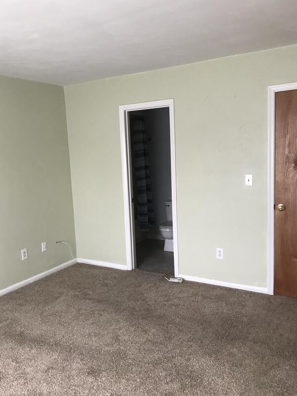 Building Photo - 5960 Blackpoole Ln