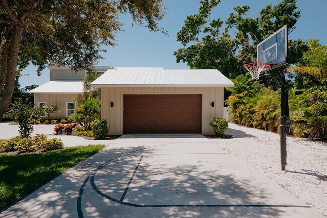 Building Photo - 1608 80th St NW