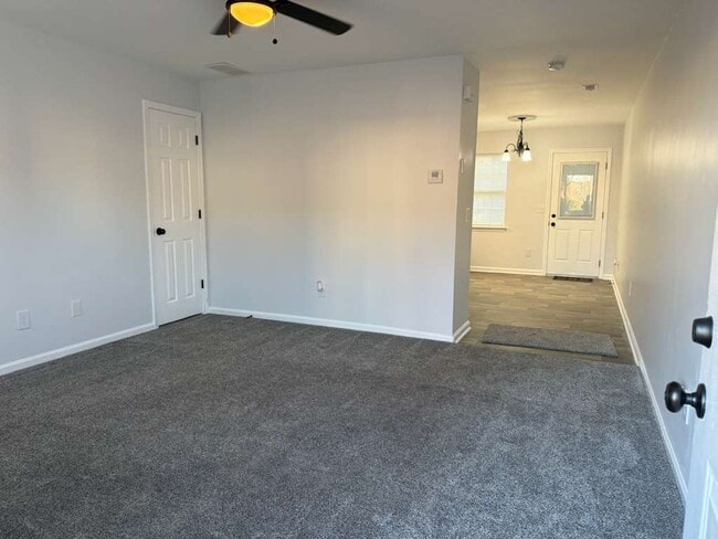 Building Photo - 6 Princeton Pl Dr