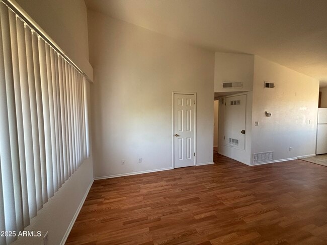 Building Photo - 1200 Lanny Ave