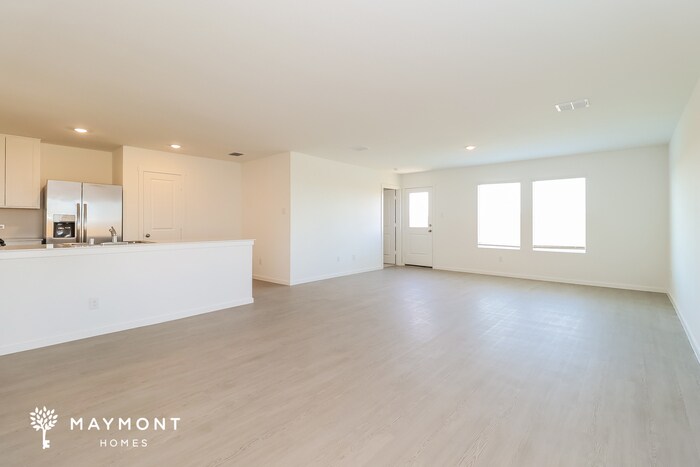 Building Photo - 3048 Yellow Pne Ave