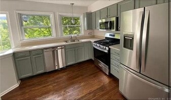 Building Photo - 30 Winchester Ave