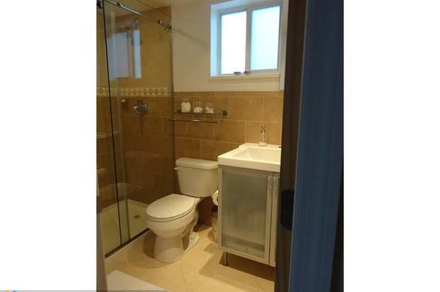 Building Photo - 1320 Miami Rd