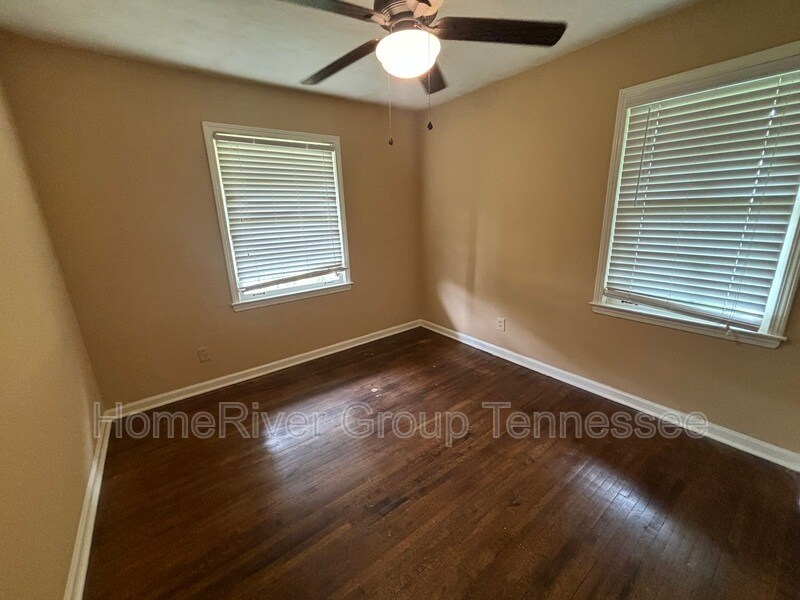 Building Photo - 307 Byron Dr