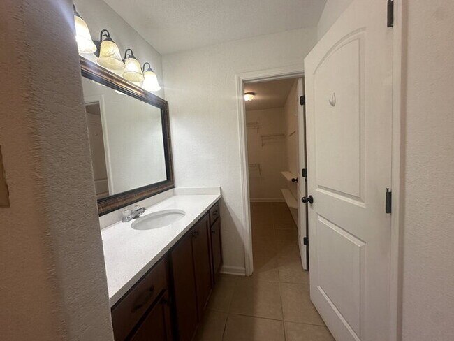 Building Photo - 321 Switchgrass Cove