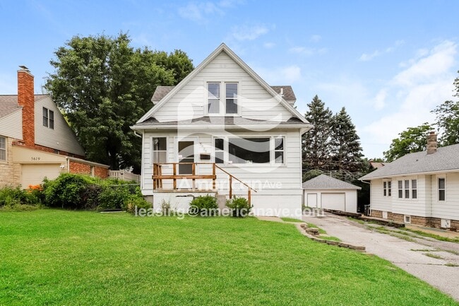 Building Photo - 5625 Pacific St