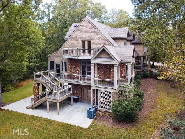 Building Photo - 1325 Mineral Springs Rd