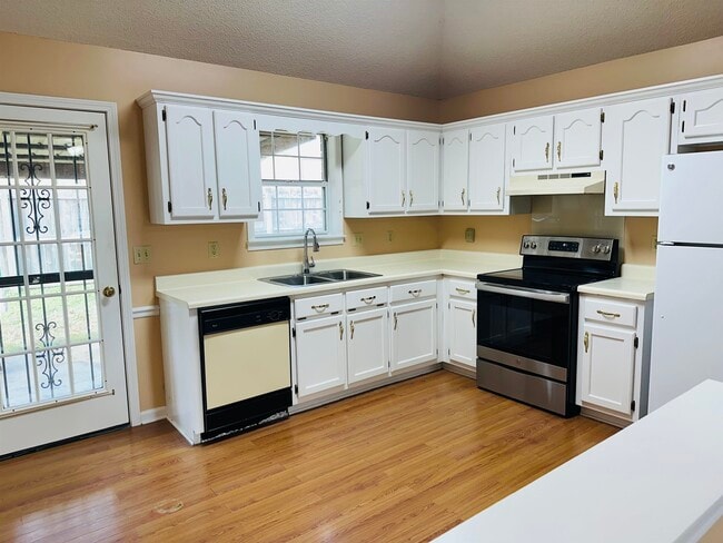 Building Photo - 119 Pennsylvania Ave