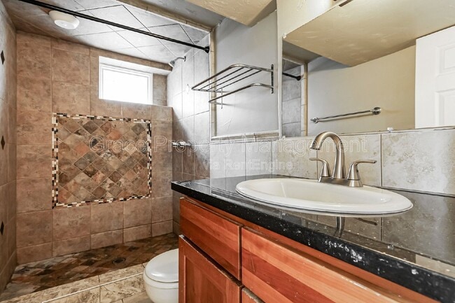 Building Photo - 1611 S Julian Way