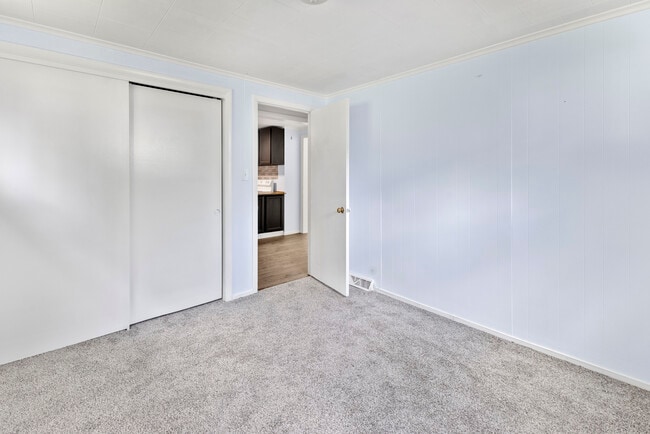 Building Photo - 77 Luka Rd